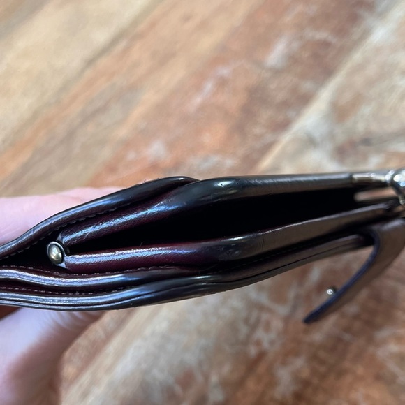 Vintage Coach wallet Burgundy water buffalo Continental clutch kisslock - Picture 14 of 15